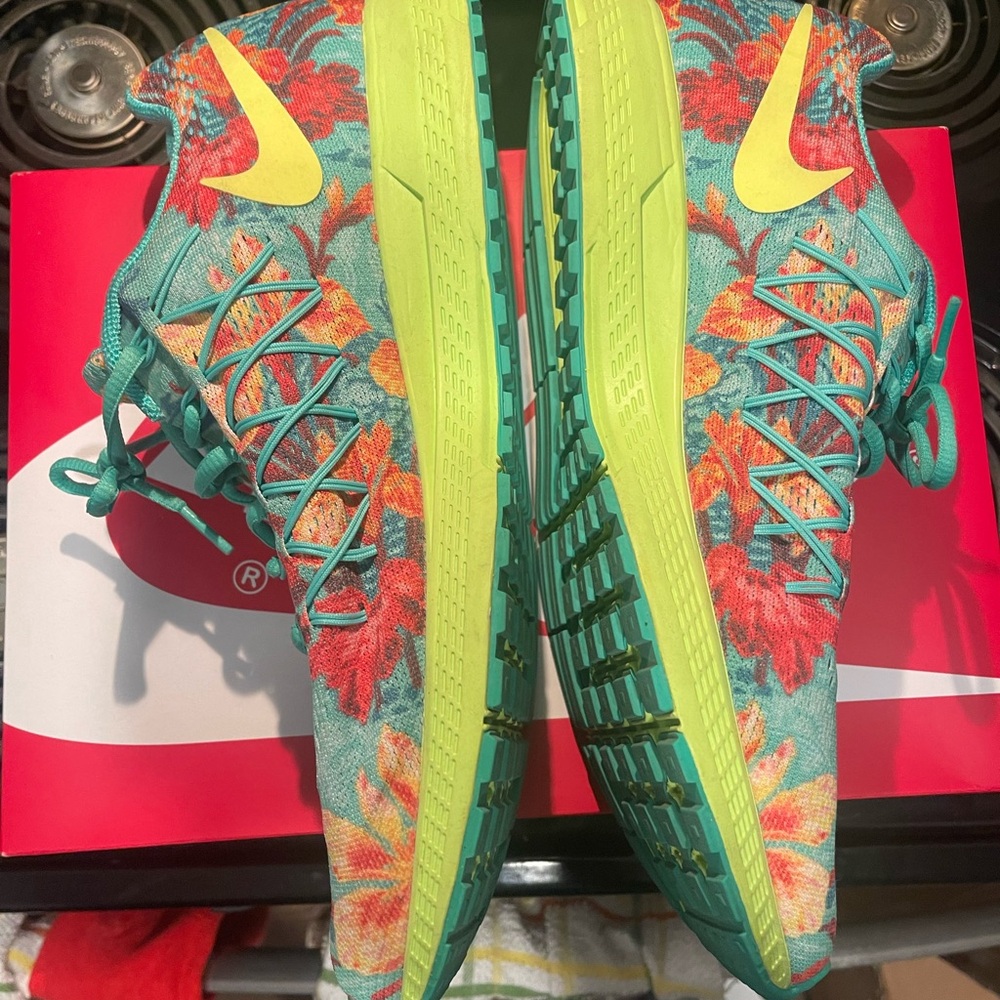 Nike Peagusus 32  Nike ID Sz 12 - Picture 6 of 8